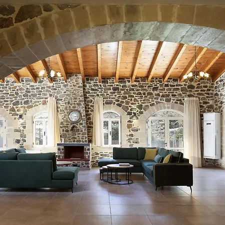 Pasiphae - With Private Pool * Garazo