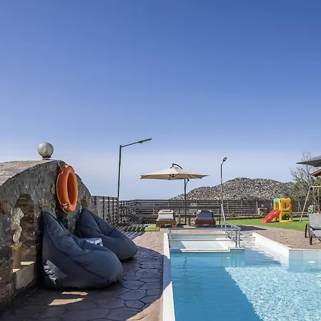 Pasiphae - With Private Pool فيلة Garazo