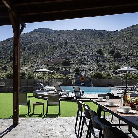 Pasiphae - With Private Pool فيلة *